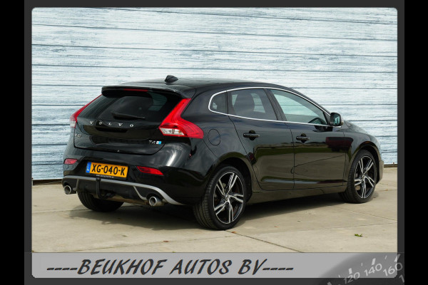 Volvo V40 1.5 T3 Polar+ Panorama Trekhaak Cam Harman Kardon