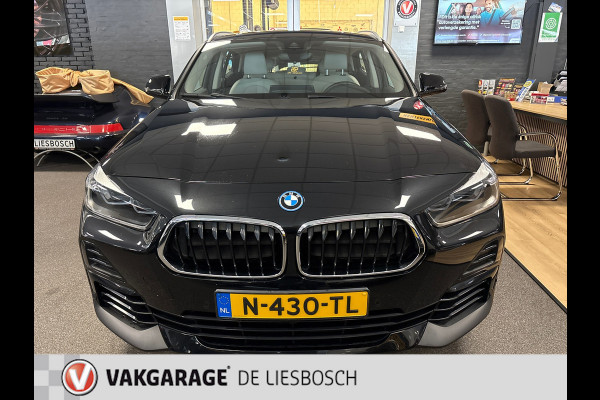 BMW X2 XDrive25e Business Edition Plus / head-up / Panorama-dak / Leder / stoelverwarming