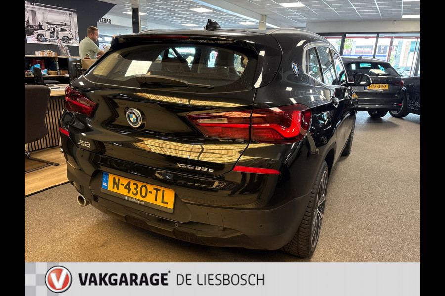 BMW X2 XDrive25e Business Edition Plus / head-up / Panorama-dak / Leder / stoelverwarming