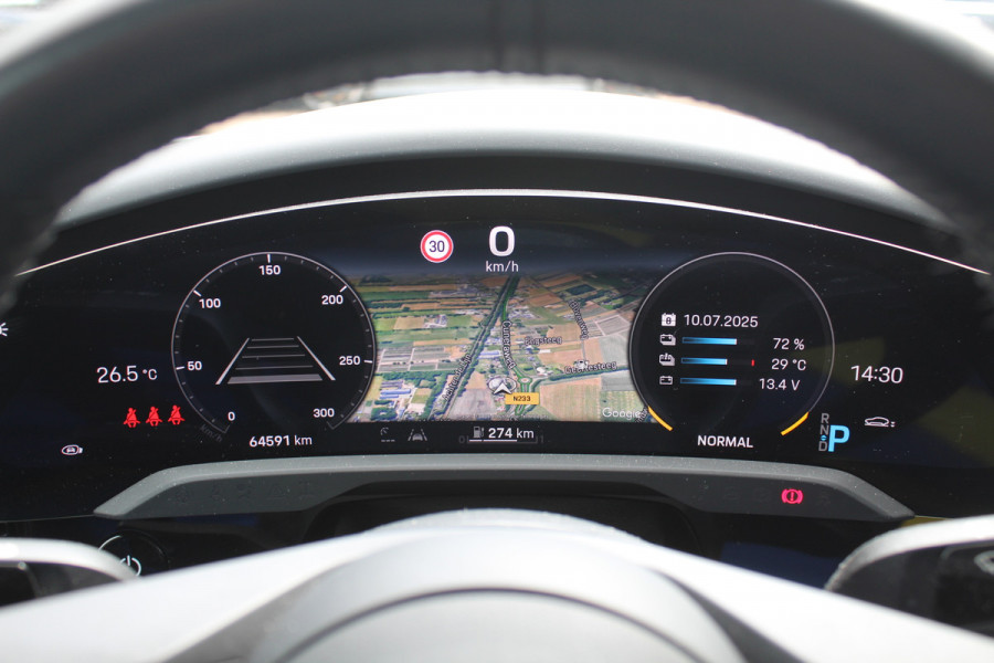 Porsche Taycan Cross Turismo 4 93 kWh / Panoramadak / 360Camera / Head-up / Passenger Display / 20'' / Bose / Sportchrono / Leder / Luchtvering / Stuurverwarming / Dodehoek / ACC / Stoelverwarming 4x / Warmtepomp