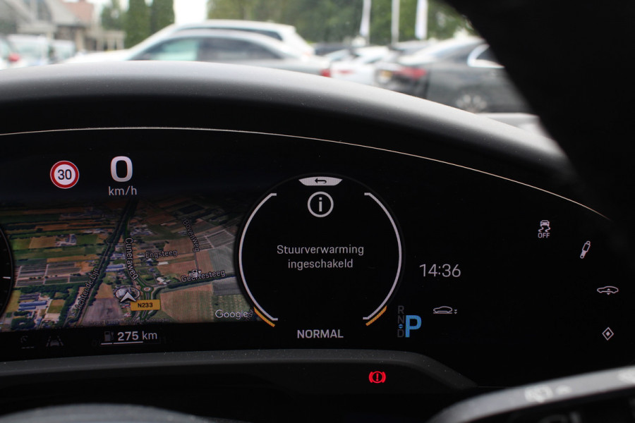 Porsche Taycan Cross Turismo 4 93 kWh / Panoramadak / 360Camera / Head-up / Passenger Display / 20'' / Bose / Sportchrono / Leder / Luchtvering / Stuurverwarming / Dodehoek / ACC / Stoelverwarming 4x / Warmtepomp