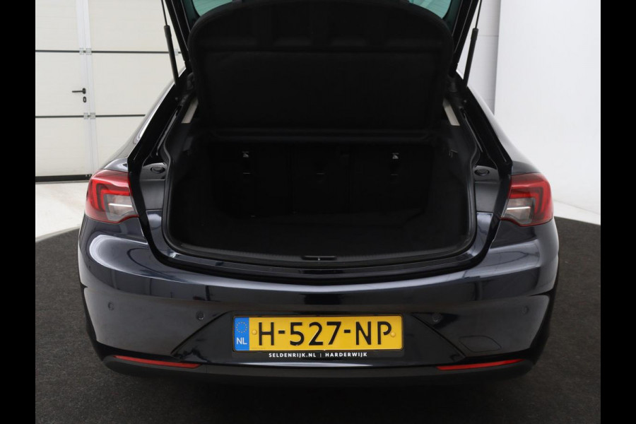 Opel Insignia 1.5 Turbo Executive | Leder/Alcantara | Trekhaak | Carplay | Navigatie | Climate control | Cruise control | Parkeerhulp