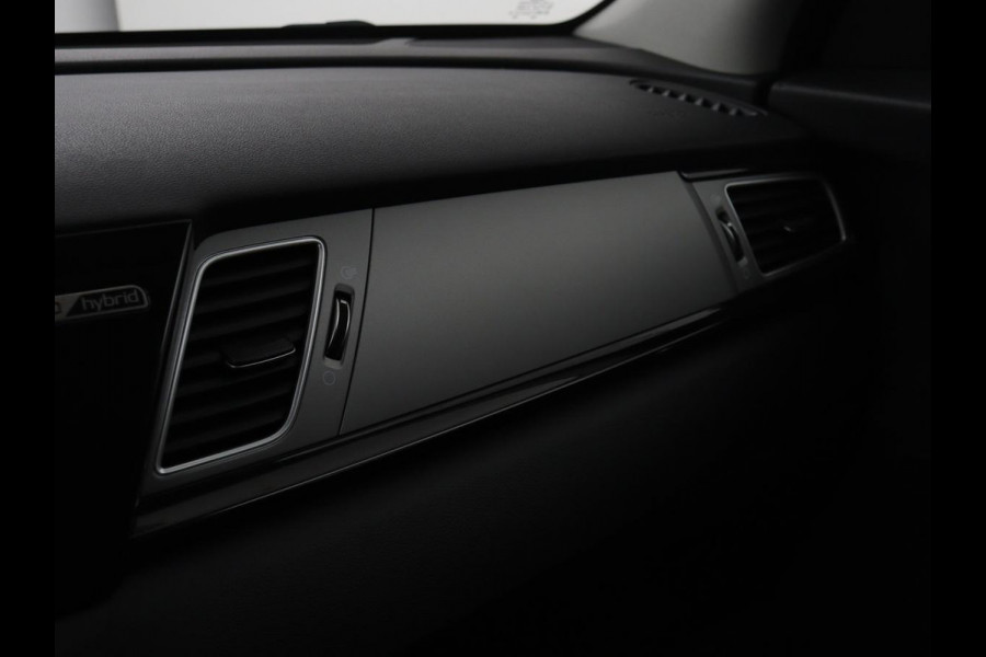Kia Niro 1.6 GDi Hybrid DynamicLine | Carplay | Camera | Half leder | Navigatie | Climate control | Cruise control | Bluetooth