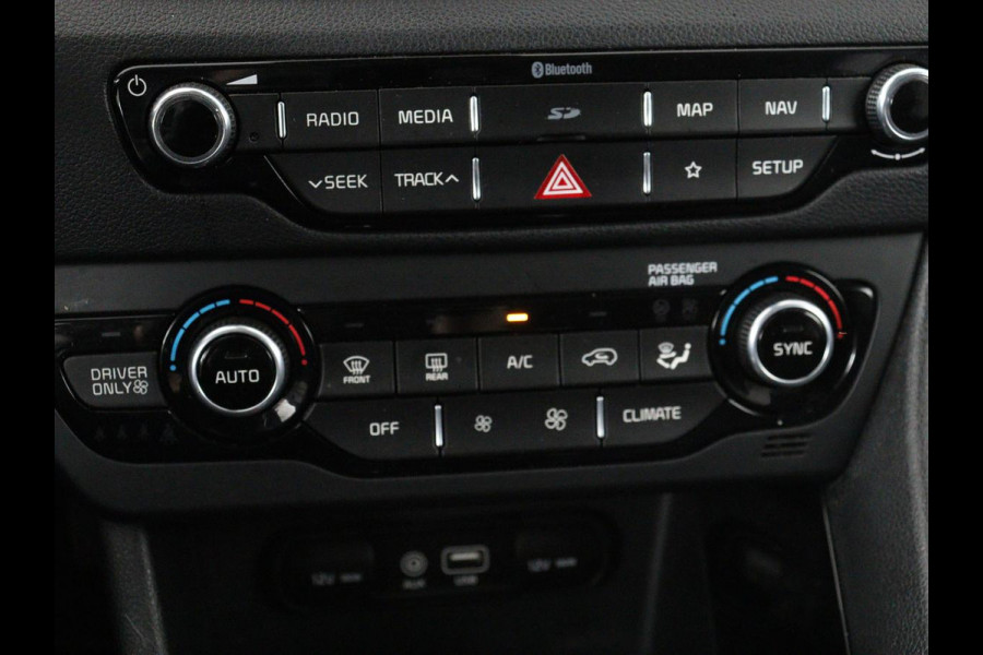 Kia Niro 1.6 GDi Hybrid DynamicLine | Carplay | Camera | Half leder | Navigatie | Climate control | Cruise control | Bluetooth