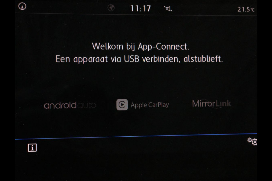 Volkswagen Golf 1.0 TSI Comfortline | Panoramadak | Stoelverwarming | Massage | Full LED | Carplay | Camera | Adaptive cruise | Sportstoelen | Climate control
