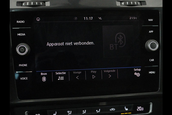 Volkswagen Golf 1.0 TSI Comfortline | Panoramadak | Stoelverwarming | Massage | Full LED | Carplay | Camera | Adaptive cruise | Sportstoelen | Climate control