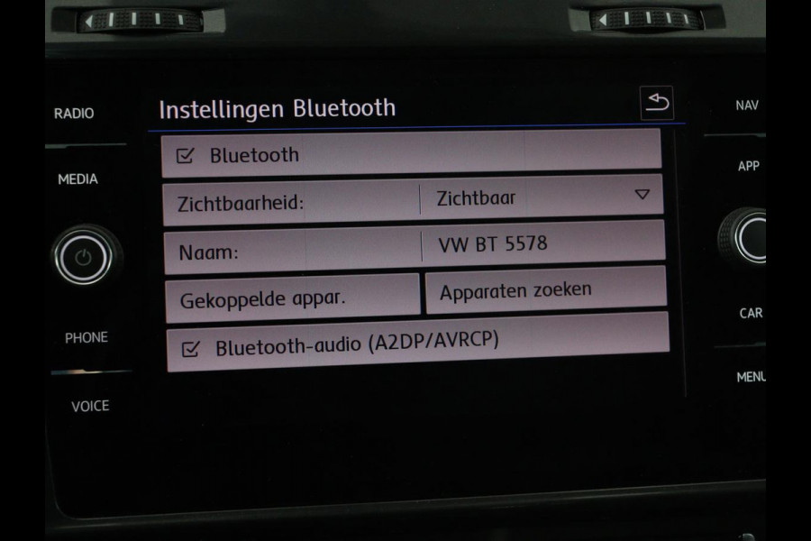 Volkswagen Golf 1.0 TSI Comfortline | Panoramadak | Stoelverwarming | Massage | Full LED | Carplay | Camera | Adaptive cruise | Sportstoelen | Climate control