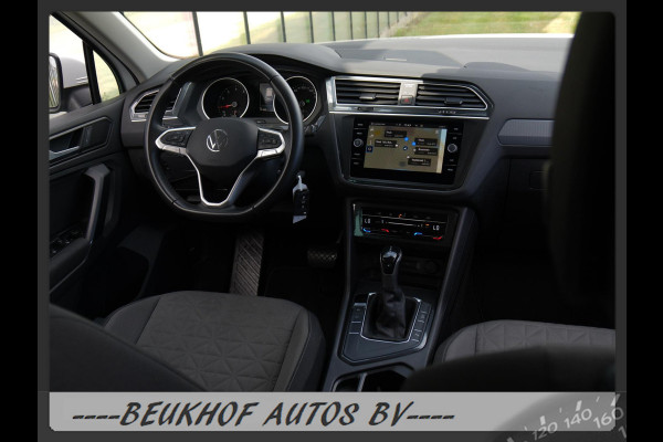 Volkswagen Tiguan 1.5 TSI Carplay Trekhaak Adapt Cruise Pdc
