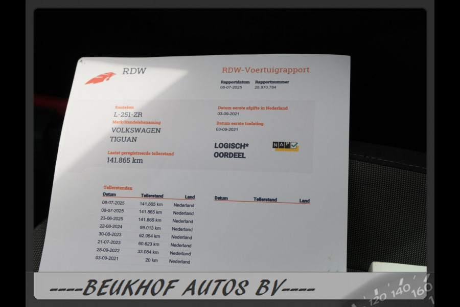 Volkswagen Tiguan 1.5 TSI Carplay Trekhaak Adapt Cruise Pdc