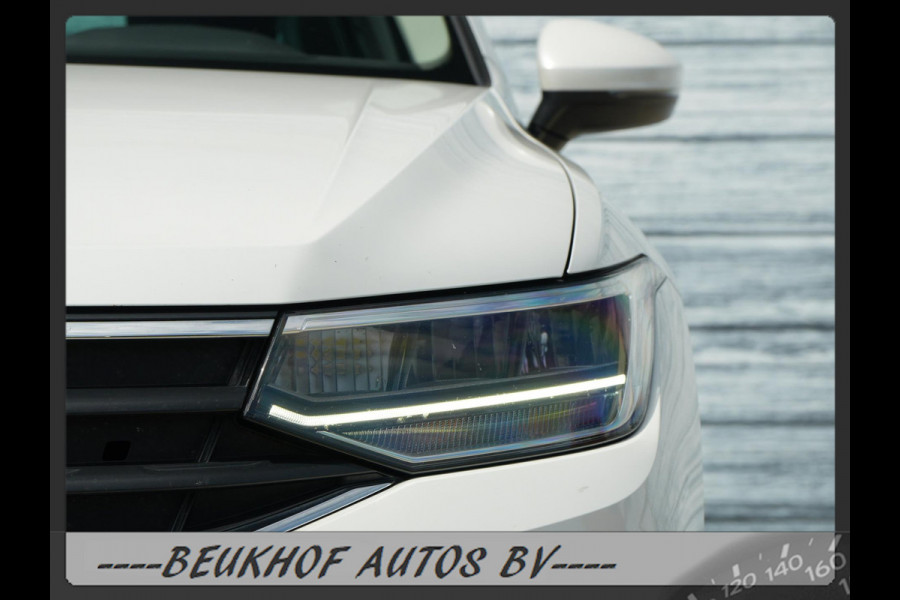 Volkswagen Tiguan 1.5 TSI Carplay Trekhaak Adapt Cruise Pdc