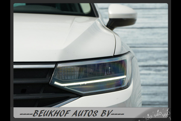 Volkswagen Tiguan 1.5 TSI Carplay Trekhaak Adapt Cruise Pdc