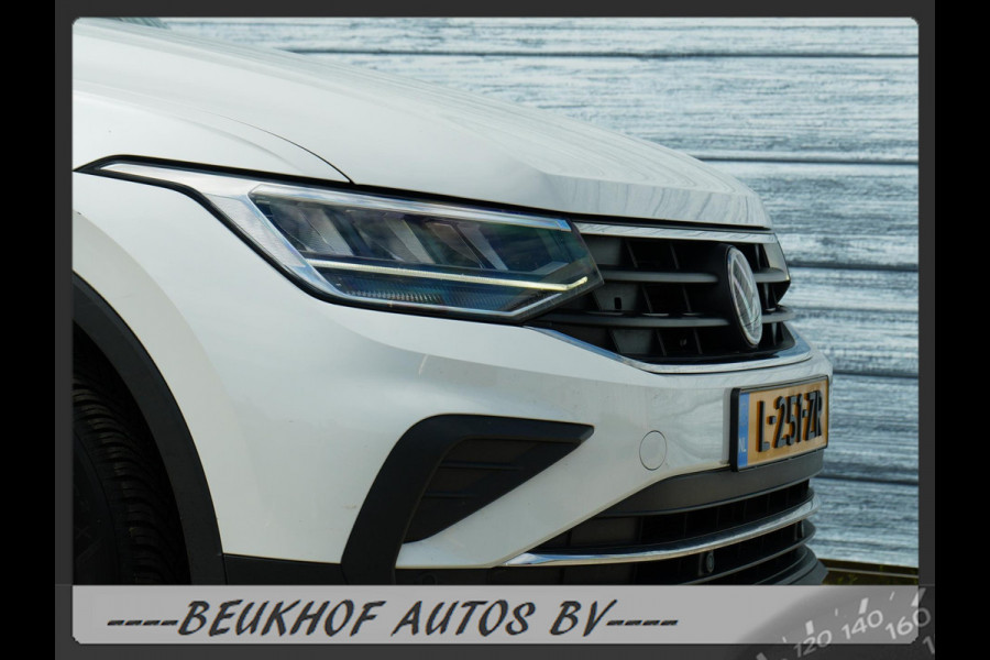 Volkswagen Tiguan 1.5 TSI Carplay Trekhaak Adapt Cruise Pdc