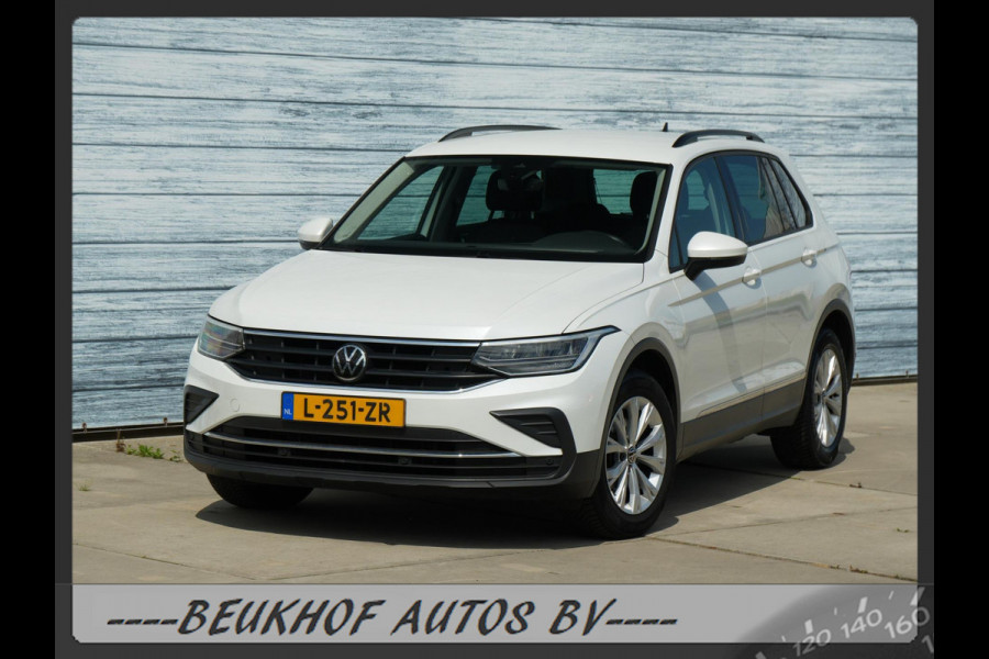 Volkswagen Tiguan 1.5 TSI Carplay Trekhaak Adapt Cruise Pdc