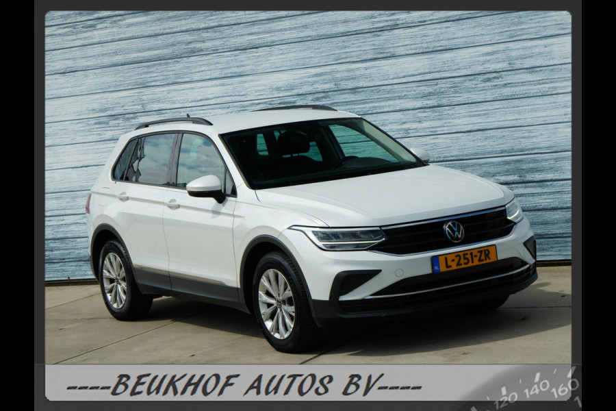 Volkswagen Tiguan 1.5 TSI Carplay Trekhaak Adapt Cruise Pdc