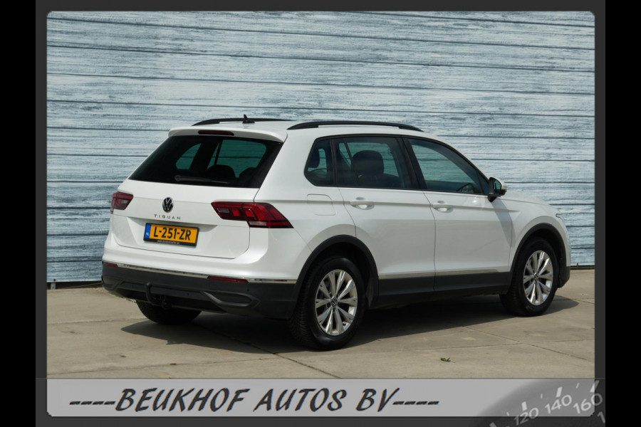 Volkswagen Tiguan 1.5 TSI Carplay Trekhaak Adapt Cruise Pdc