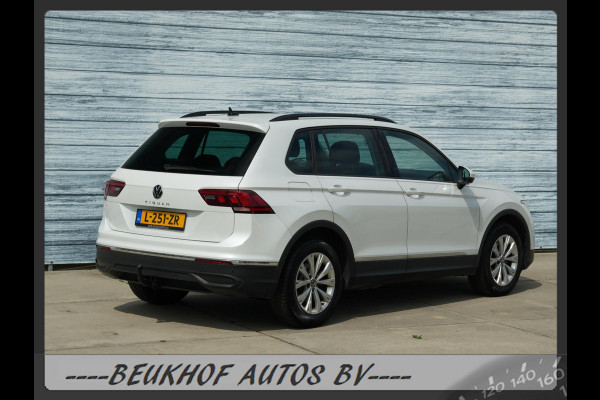 Volkswagen Tiguan 1.5 TSI Carplay Trekhaak Adapt Cruise Pdc