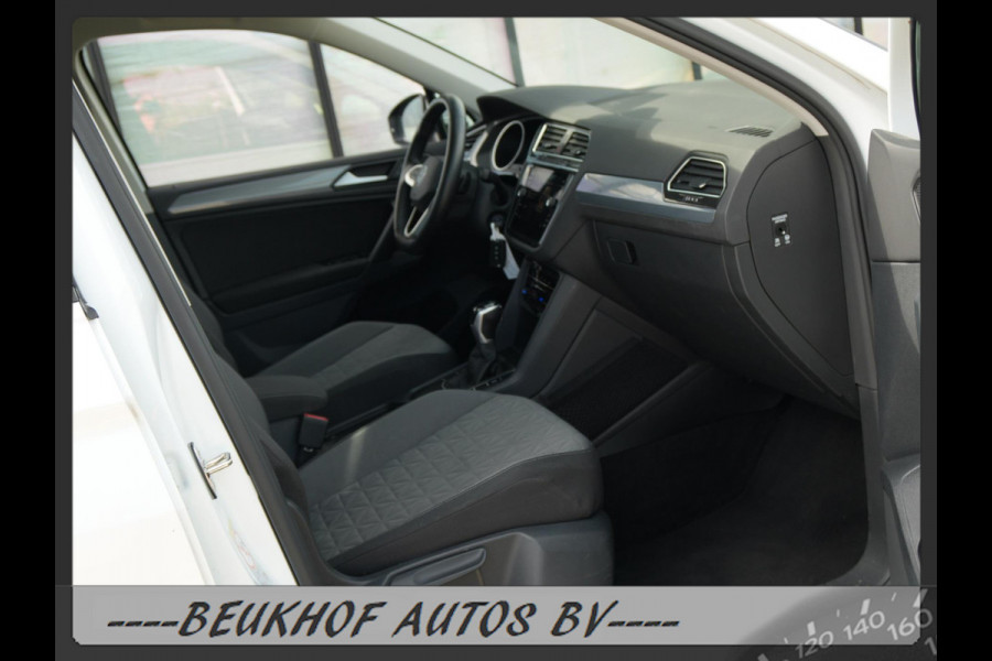 Volkswagen Tiguan 1.5 TSI Carplay Trekhaak Adapt Cruise Pdc