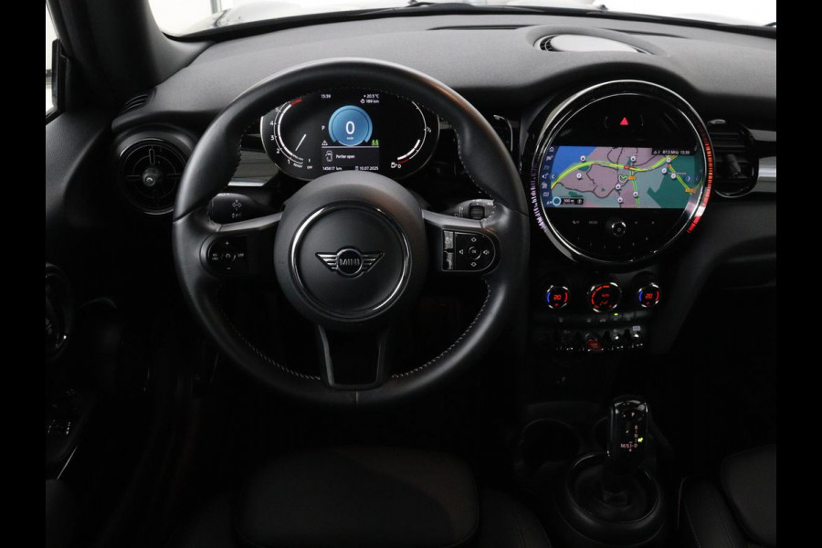 MINI Cooper 1.5 Classic | Automaat | Leder | Carplay | Full LED | Navigatie | Climate control | Parkeerhulp | Cruise control