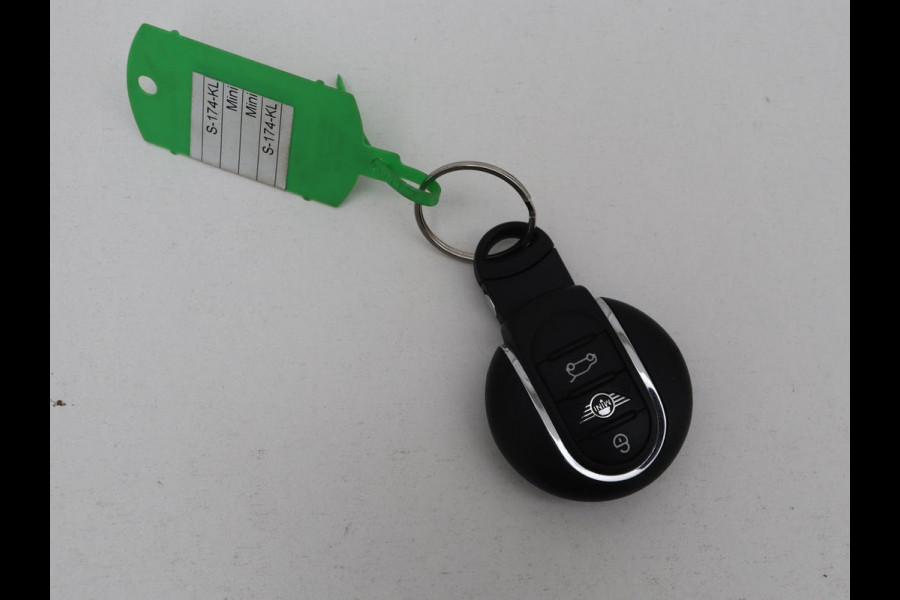 MINI Cooper 1.5 Classic | Automaat | Leder | Carplay | Full LED | Navigatie | Climate control | Parkeerhulp | Cruise control