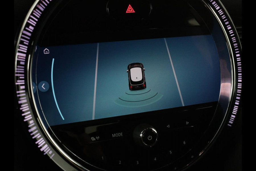MINI Cooper 1.5 Classic | Automaat | Leder | Carplay | Full LED | Navigatie | Climate control | Parkeerhulp | Cruise control