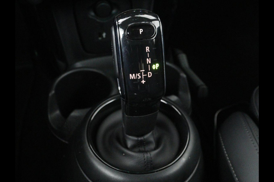 MINI Cooper 1.5 Classic | Automaat | Leder | Carplay | Full LED | Navigatie | Climate control | Parkeerhulp | Cruise control
