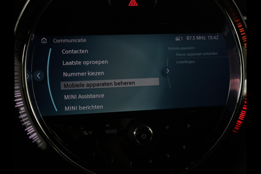 MINI Cooper 1.5 Classic | Automaat | Leder | Carplay | Full LED | Navigatie | Climate control | Parkeerhulp | Cruise control