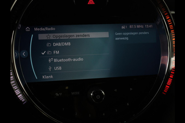 MINI Cooper 1.5 Classic | Automaat | Leder | Carplay | Full LED | Navigatie | Climate control | Parkeerhulp | Cruise control