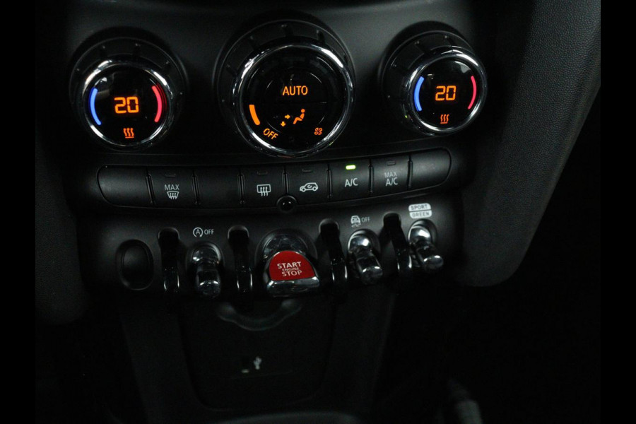 MINI Cooper 1.5 Classic | Automaat | Leder | Carplay | Full LED | Navigatie | Climate control | Parkeerhulp | Cruise control