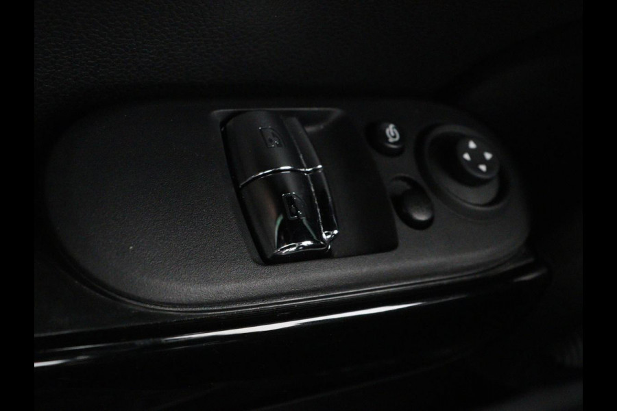 MINI Cooper 1.5 Classic | Automaat | Leder | Carplay | Full LED | Navigatie | Climate control | Parkeerhulp | Cruise control