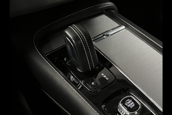 Volvo XC90 R-DESIGN Plug-In Hybrid AWD | Adapt. cruise control | Head-up | Open dak | Bowers & Wilkins | 22" | 360 Camera