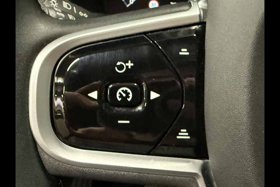Volvo XC90 2.0 T8 Recharge AWD R-Design Open dak | Adapt. Cruise c. | Luchtvering | Harman/Kardon | Trekhaak