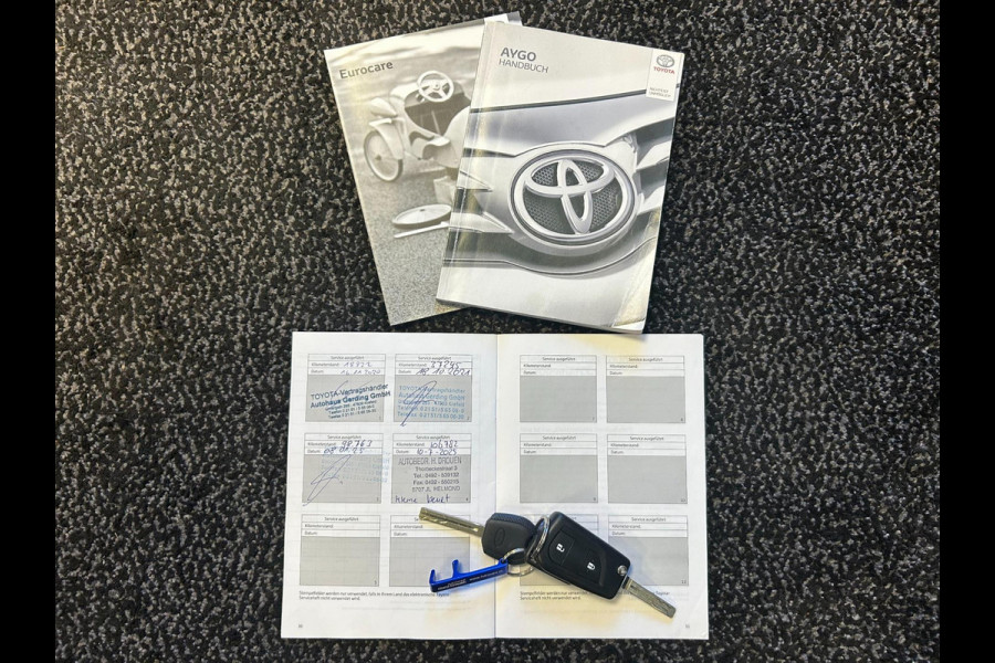 Toyota Aygo 1.0 VVT-i x-play | AUTOMAAT | A.CAMERA | BLUETOOTH | NAVI | AUX/USB | STOELVERWARMING | GARANTIE | APK T/M 11-7-2027