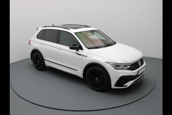 Volkswagen Tiguan 150pk TSI R-Line Business+ Automaat Camera | Adapt. Cruise | Navi | Parkeersens. v+a | Stoelverw. | Panoramadak