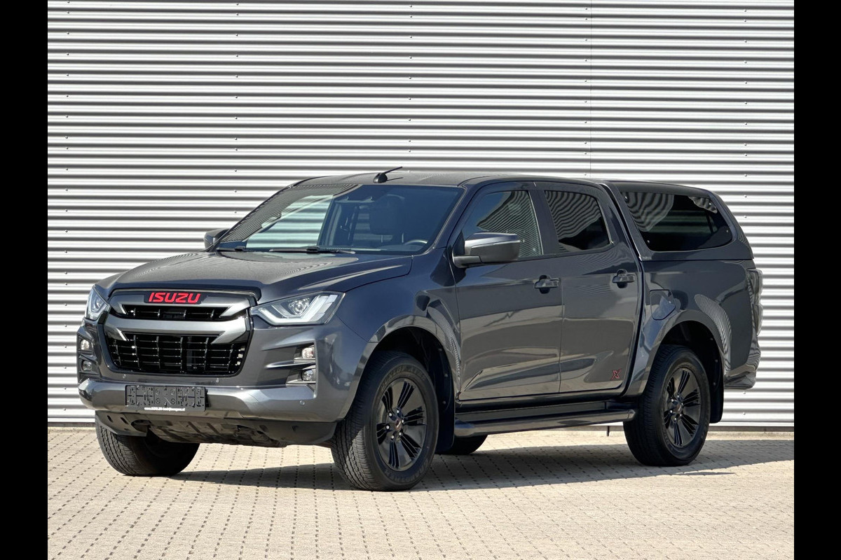 Isuzu D-max 1.9 2 zitter lang LSX Isuzu D-max 1.9 2 zitter lang LSX