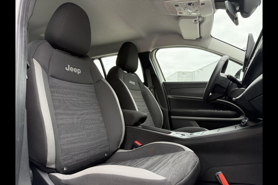Jeep Avenger Longitude 54 kWh Aut. | Navi | Carplay | Stoelverwarming |