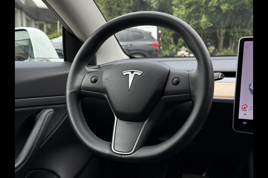 Tesla Model 3 Range Plus | Autopilot | Panorama | Leder | Navi | Camera |