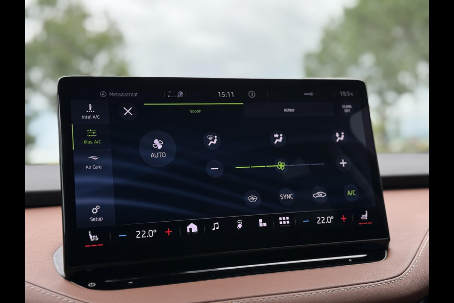 Škoda ENYAQ iV 60 | Leder | Trekhaak | 21 Inch | Camera |