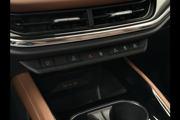Škoda ENYAQ iV 60 | Leder | Trekhaak | 21 Inch | Camera |