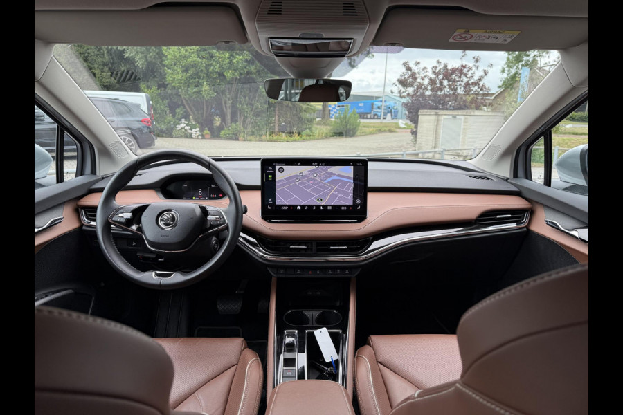 Škoda ENYAQ iV 60 | Leder | Trekhaak | 21 Inch | Camera |