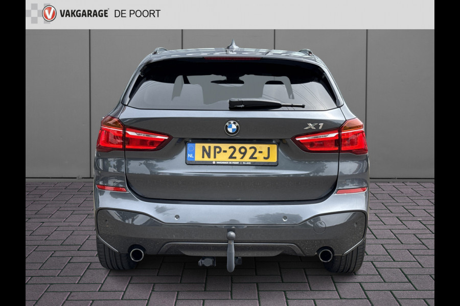BMW X1 sDrive20i High Executive M-Sport | 1e Eig | Dealer OH | Head-up | Trekhaak | Leder