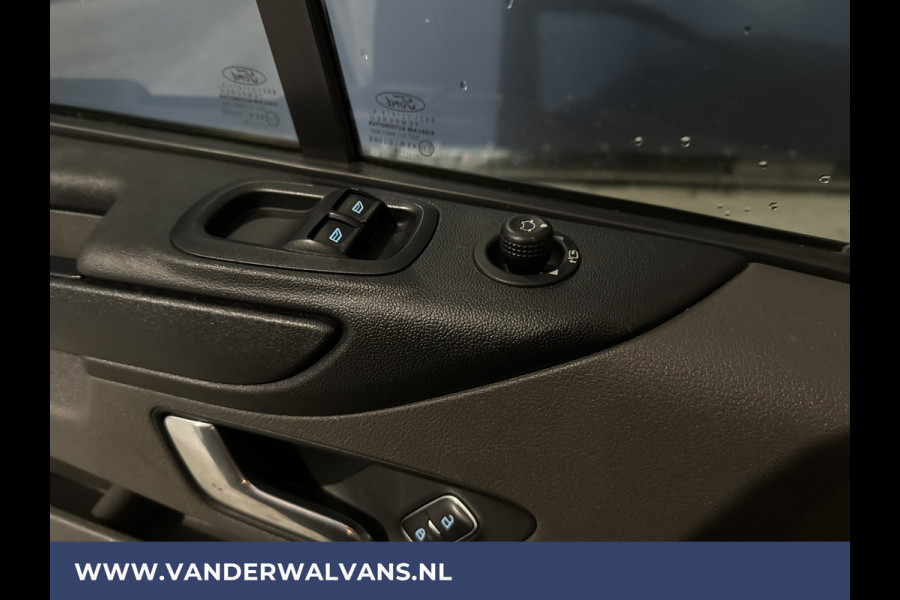 Ford Transit Custom 2.0 TDCI L2H1 Euro6 Airco | Camera | Cruisecontrol | Navigatie | Stoelverwarming Parkeersensoren, LED, Bijrijdersbank, 2800kg trekvermogen