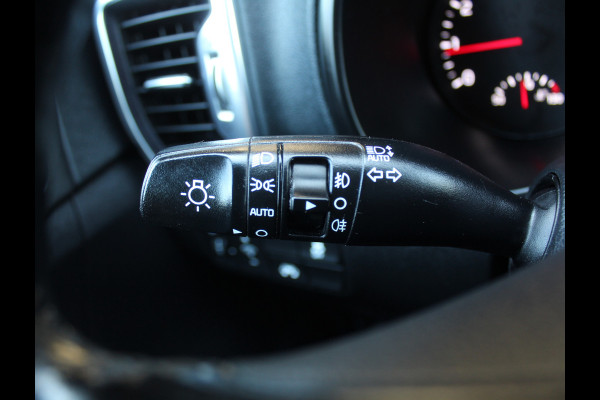 Kia Sportage 1.6 GDI DynamicLine NAVI | LEER | STOELVERW | LMV | CAMERA | LED | TREKHAAKAFNB | CRUISE