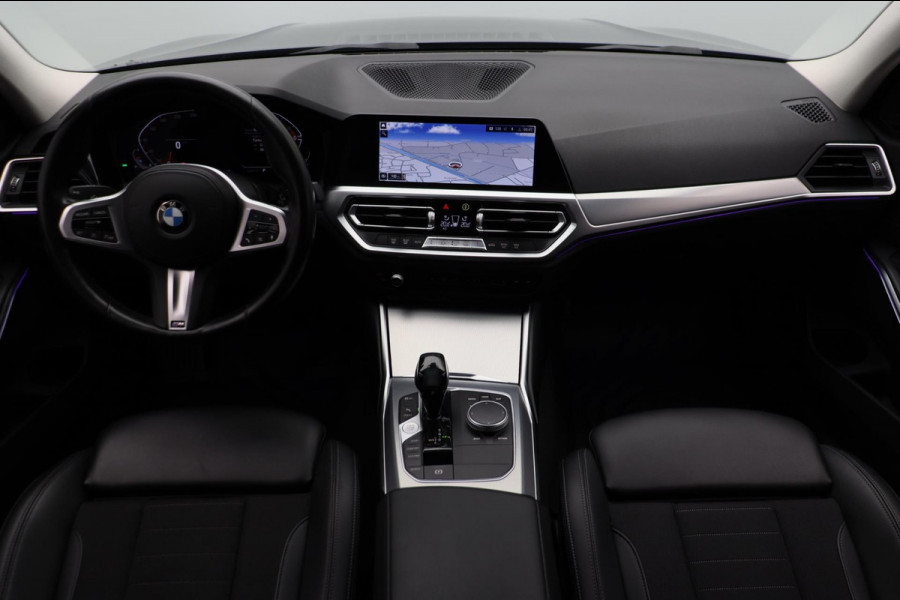 BMW 3 Serie 318i Executive Edition * Origineel Nederlands * Carplay Leder Navigatie Cruise