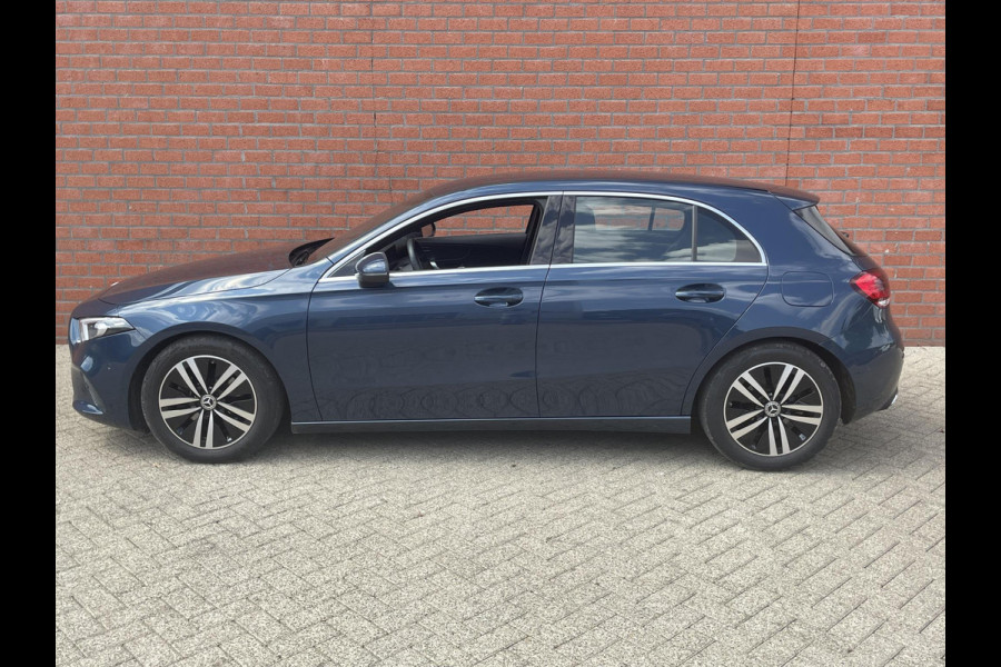 Mercedes-Benz A-Klasse 200 163pk DCT Progressive Navigatie Parkeersensoren Camera Cruise Control Stoelverwarming Ledverlichting Climate Control