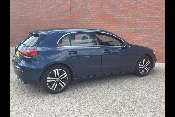 Mercedes-Benz A-Klasse 200 163pk DCT Progressive Navigatie Parkeersensoren Camera Cruise Control Stoelverwarming Ledverlichting Climate Control