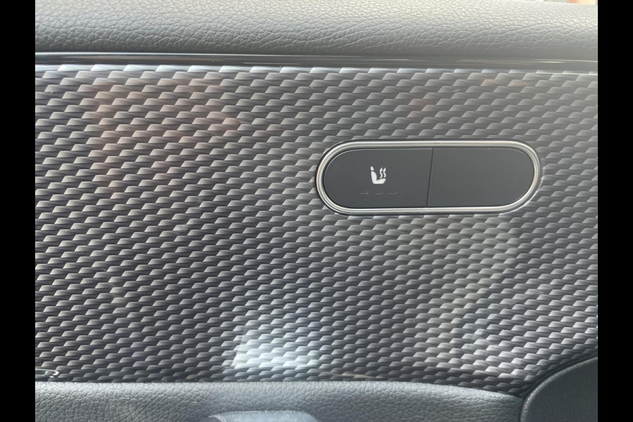 Mercedes-Benz A-Klasse 200 163pk DCT Progressive Navigatie Parkeersensoren Camera Cruise Control Stoelverwarming Ledverlichting Climate Control