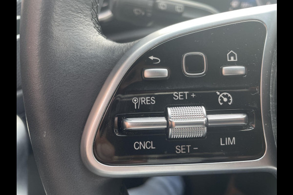 Mercedes-Benz A-Klasse 200 163pk DCT Progressive Navigatie Parkeersensoren Camera Cruise Control Stoelverwarming Ledverlichting Climate Control