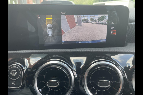 Mercedes-Benz A-Klasse 200 163pk DCT Progressive Navigatie Parkeersensoren Camera Cruise Control Stoelverwarming Ledverlichting Climate Control