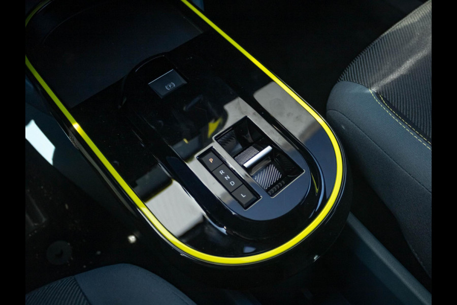Fiat Grande Panda 1.2 Hybrid Icon | Automaat | PDC | Airco | Apple Carplay | Cruise | Pack Style