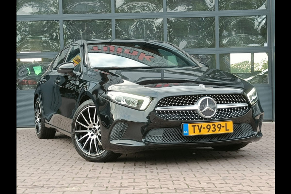 Mercedes-Benz A-Klasse 200 Business Solution Plus Upgrade | Wide Screen | Navi | Stoelverw. | LED/Xenon | Camera |